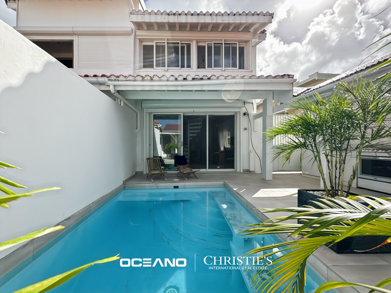 POINT PIROUETTE – 2-Bedroom Townhouse with Private Pool