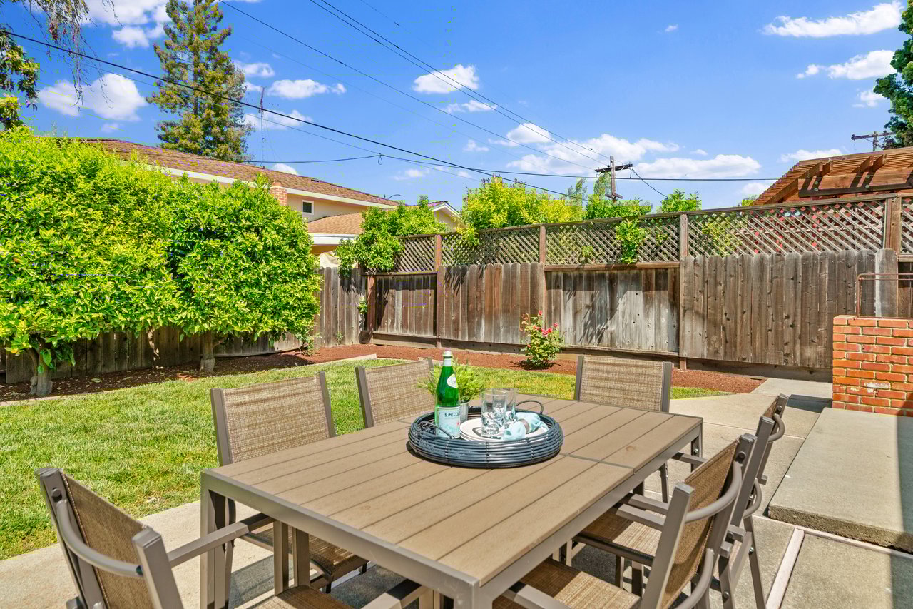 1105 W Mc Kinley AVE