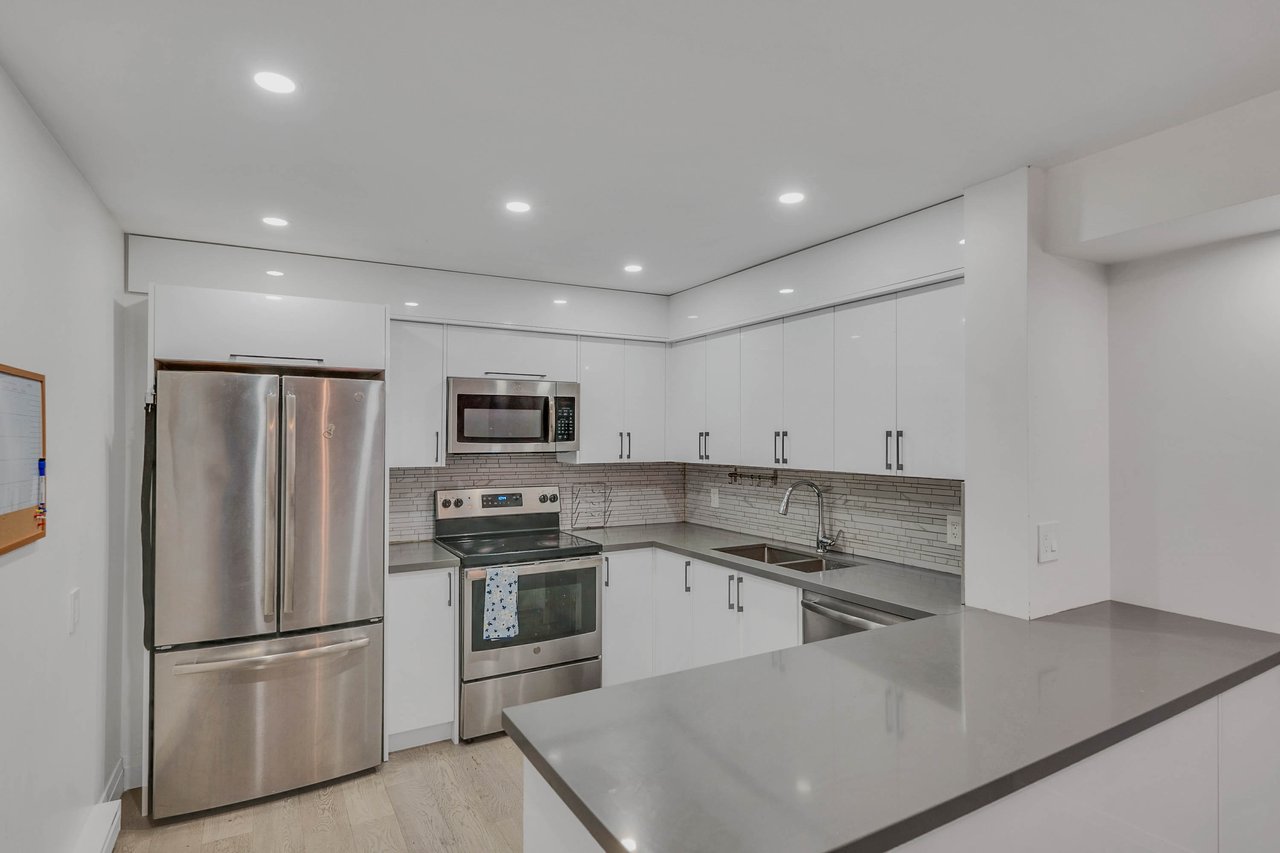 242 Milestone Crescent Unit: 115