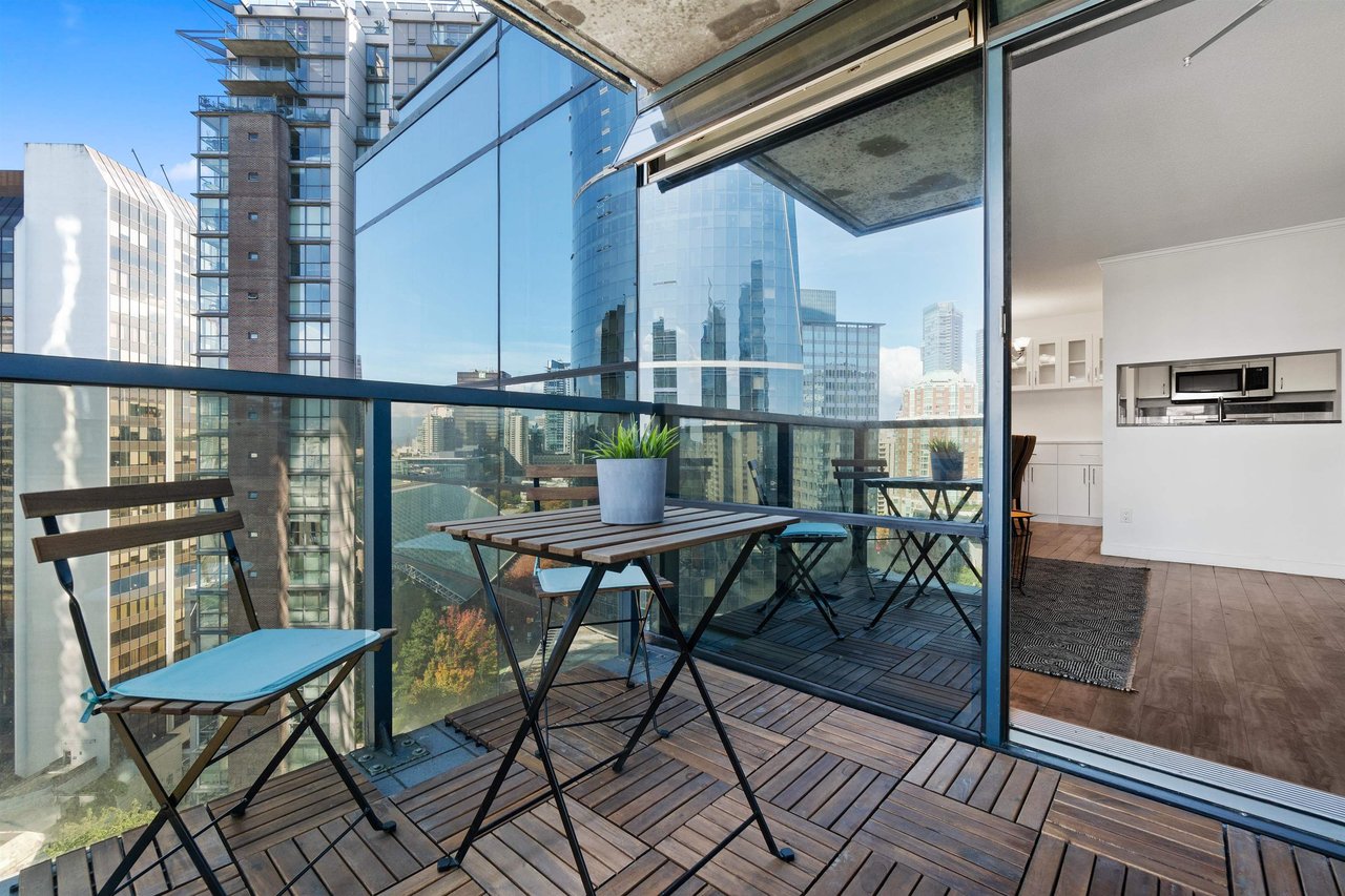 1050 Burrard St, #1807