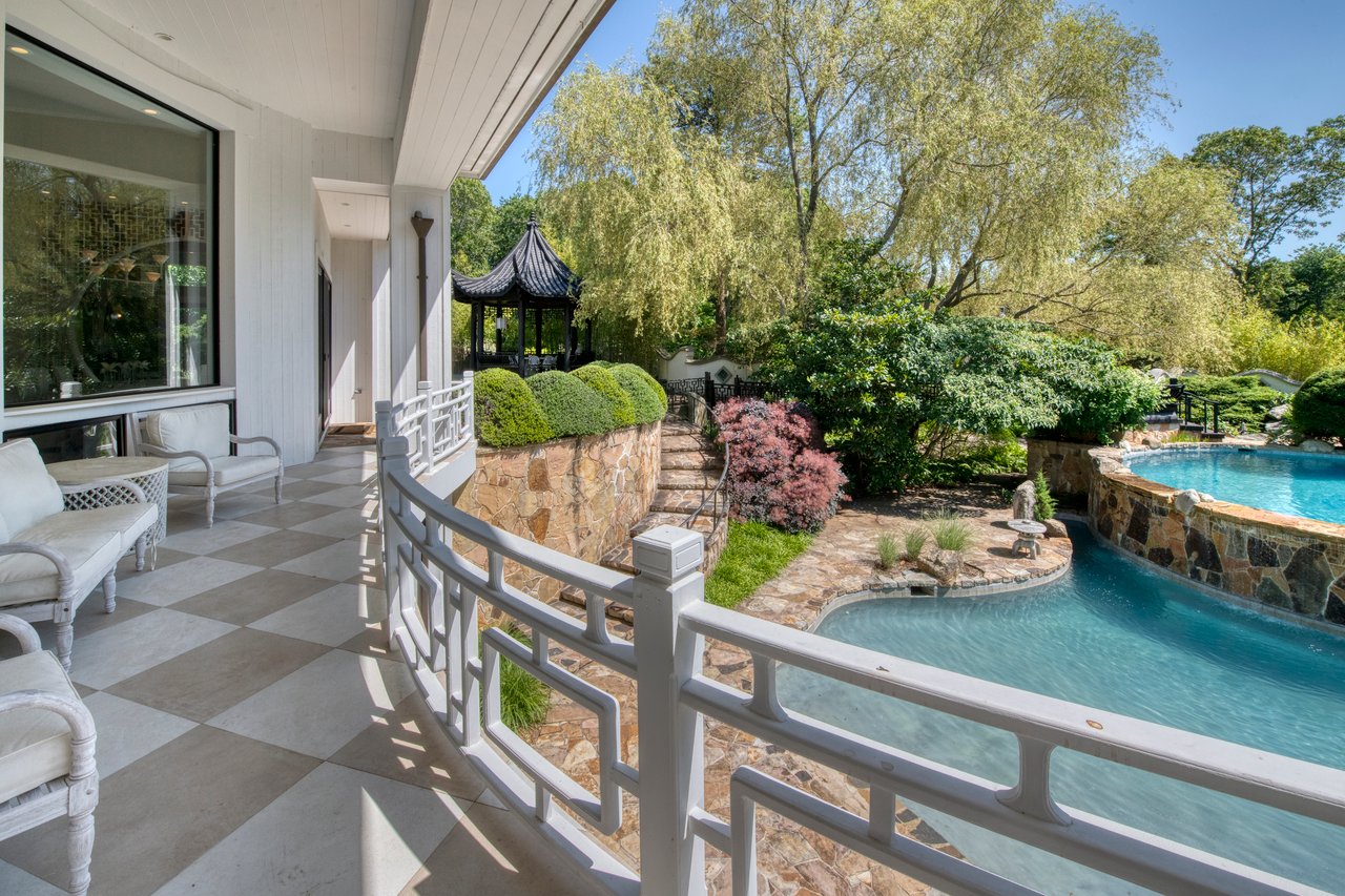 An Irreplaceable Garden Estate