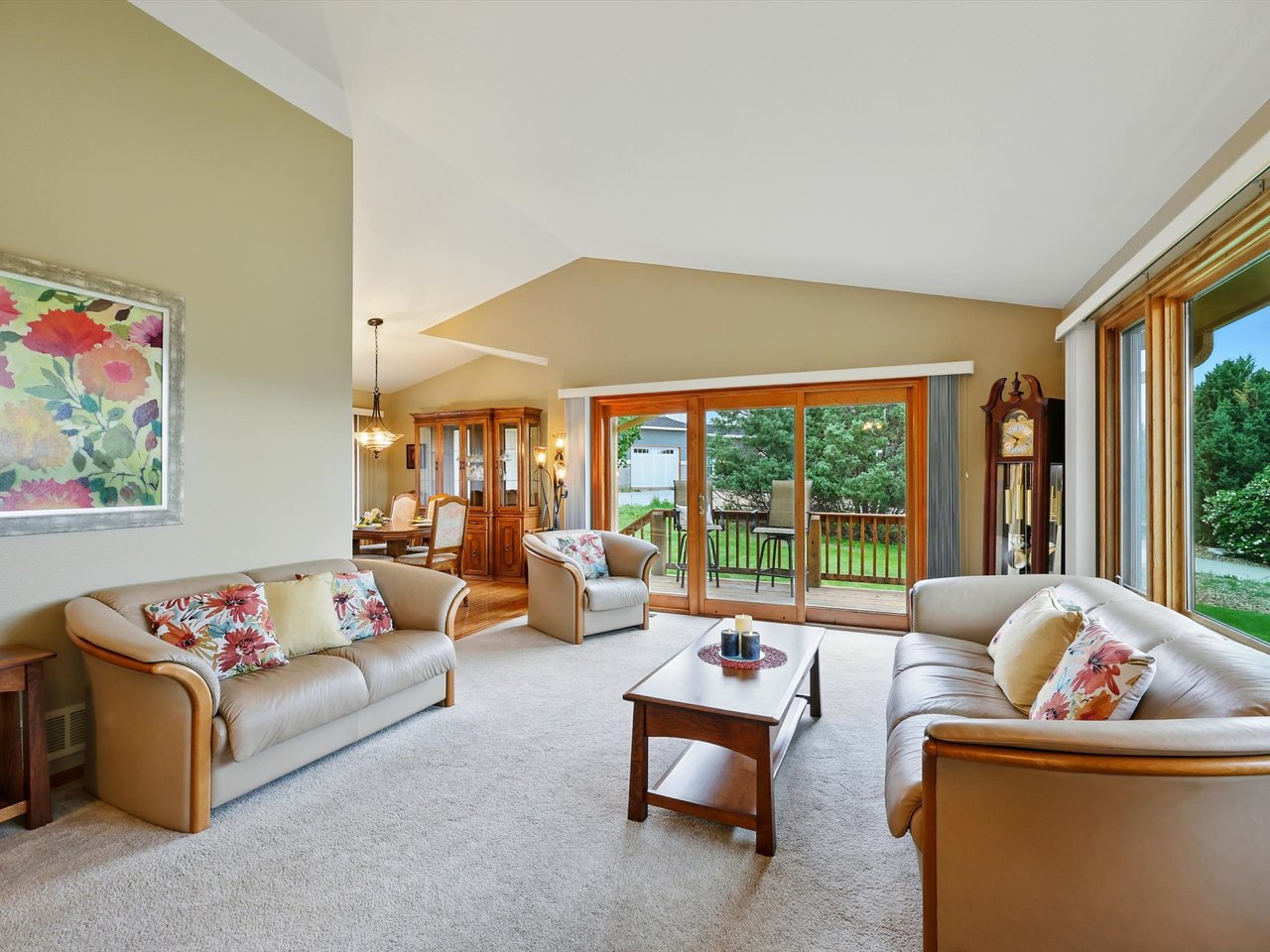 440 Torrey Pines Way