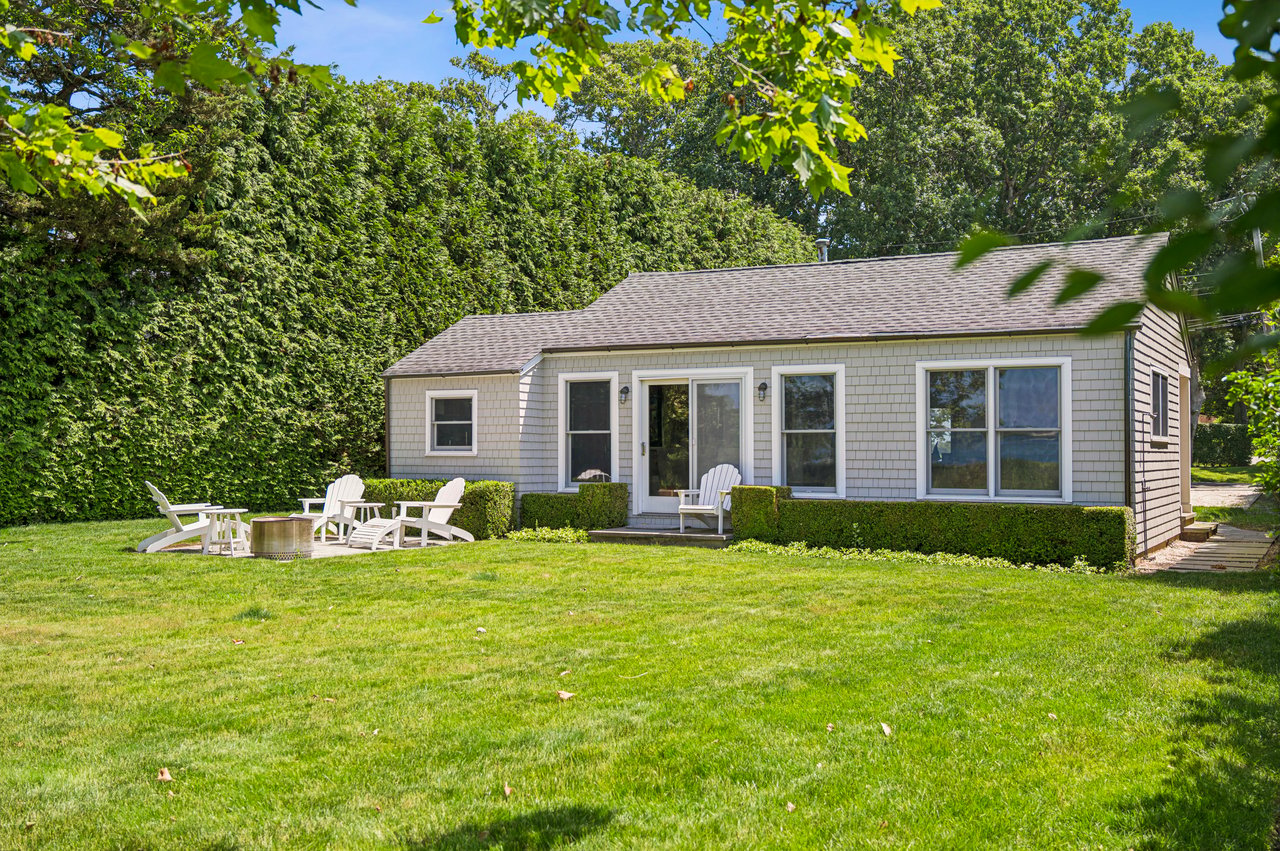 188 Redwood Road
