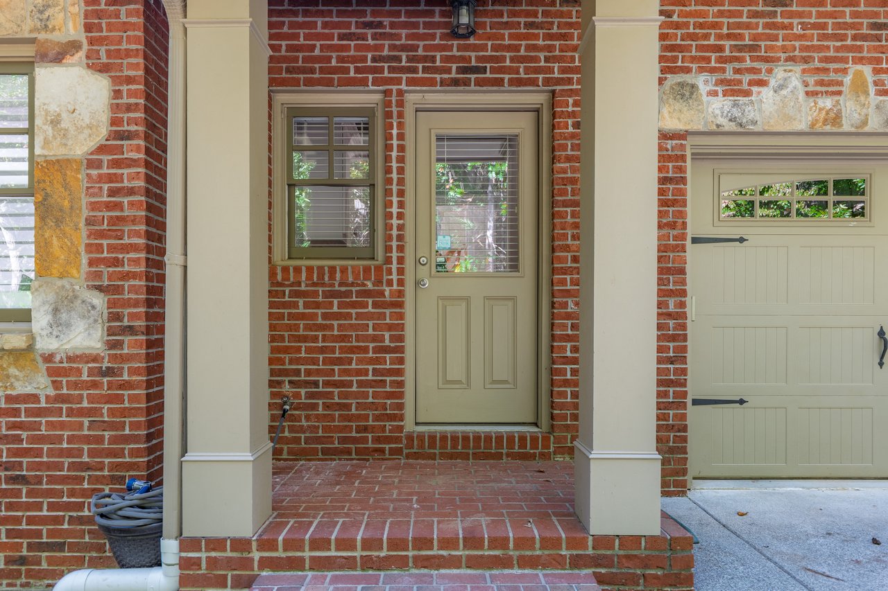 1425 Rolling Links Drive