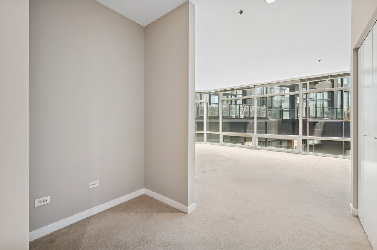 510 W Erie St Unit 604