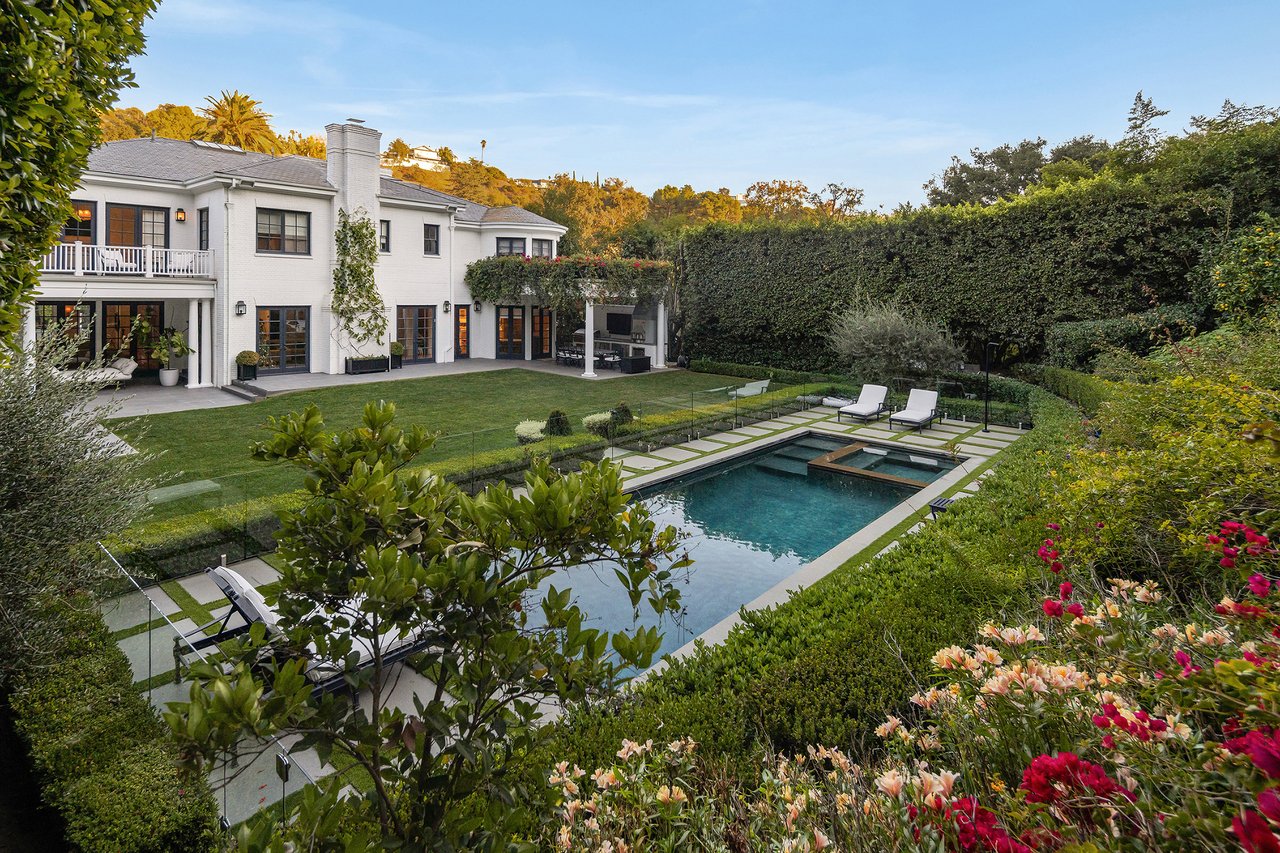 9135 Hazen Dr, Beverly Hills