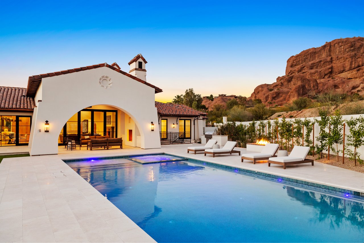 4605 E ROCKRIDGE Road