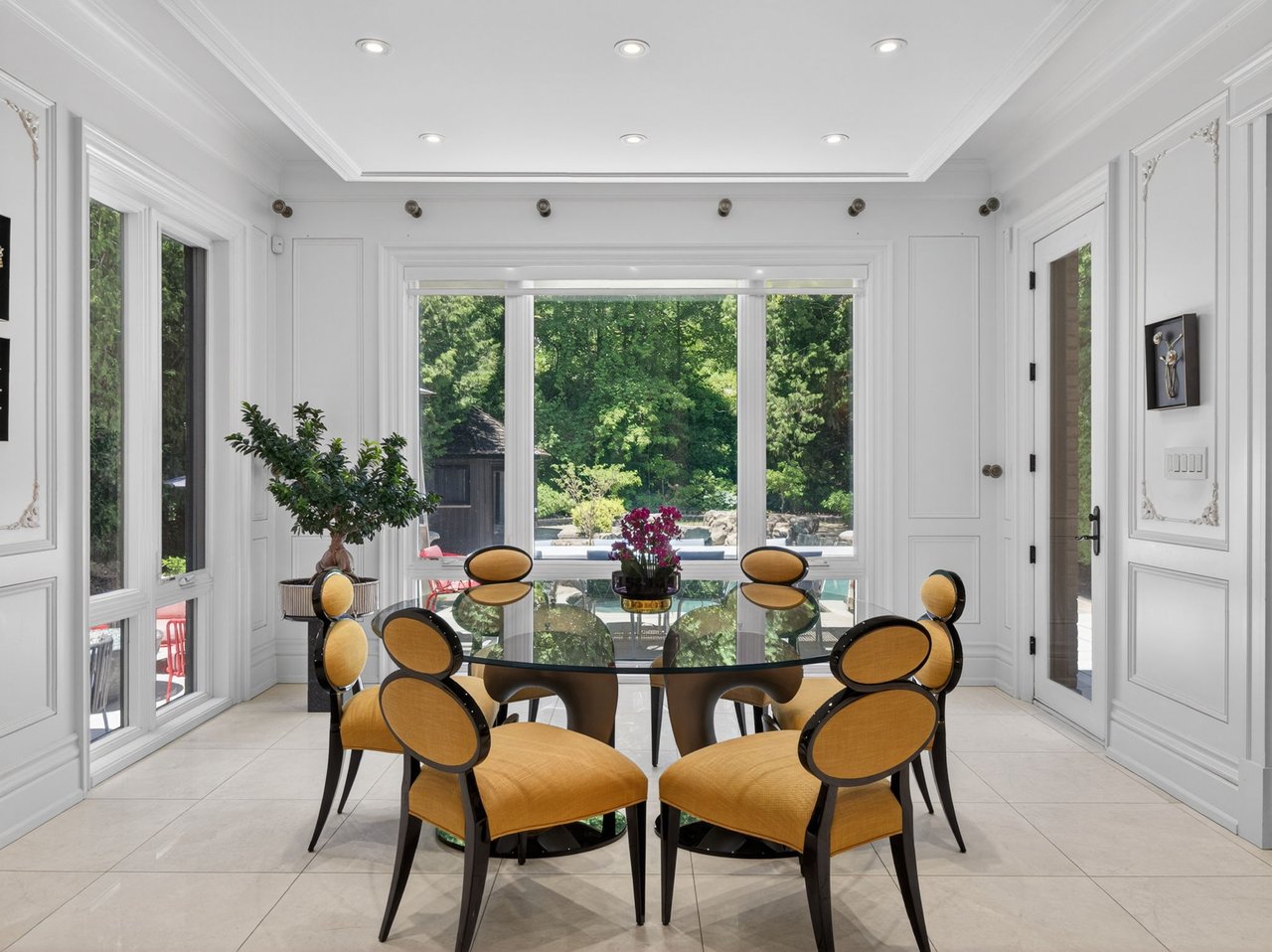 A Rare Ravine Estate