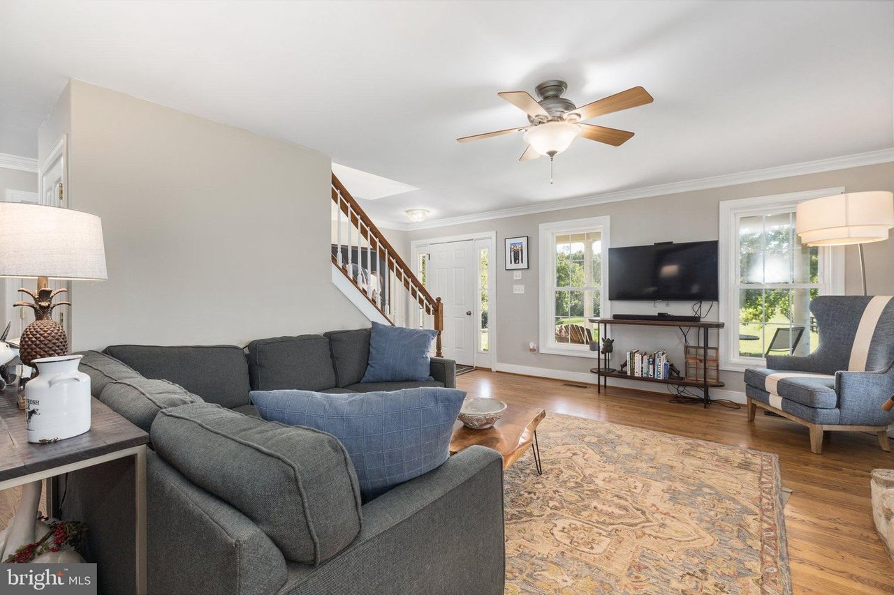 10623 Gravel Rd