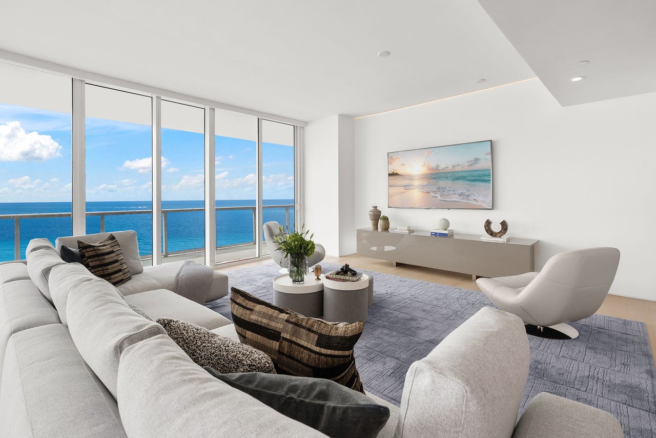 100 S Pointe Drive, Residence 1906/07