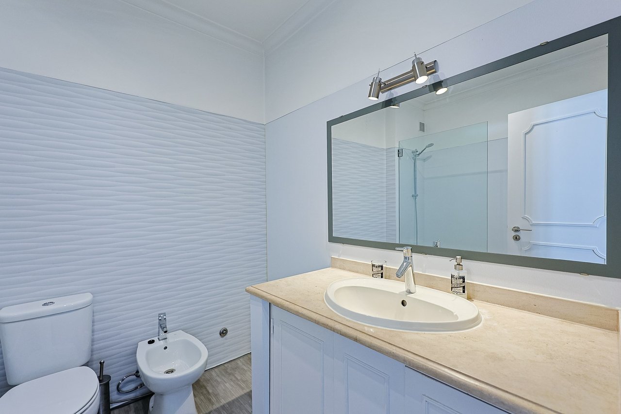 Luxury 3-Bedroom Apartment in Prestigious Cascais