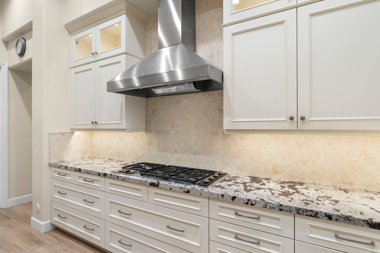 11063 E JASMINE Drive