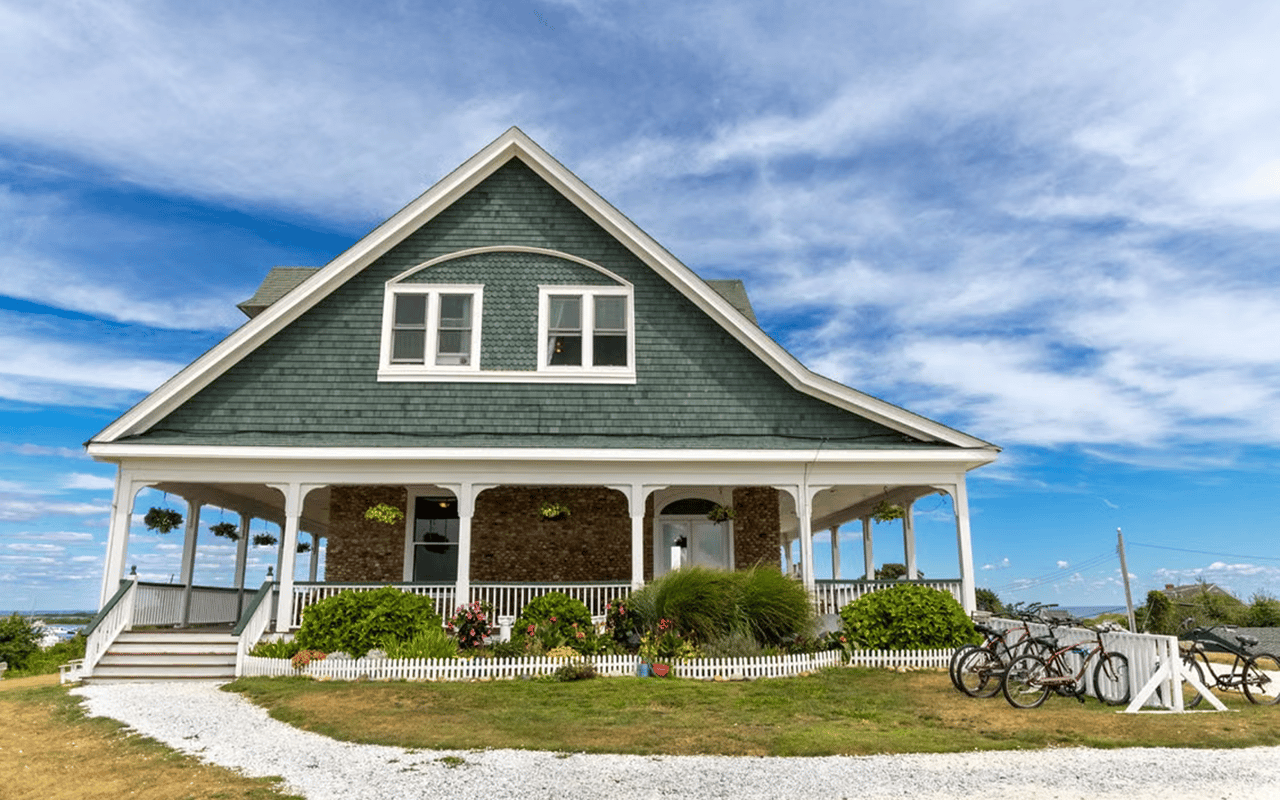 Coastal Property Maintenance in Cohasset: Protecting a Home by the Ocean