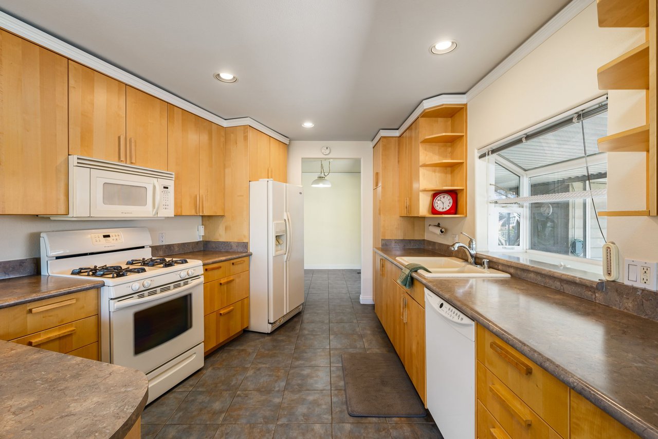 73257 Desert Greens Drive N