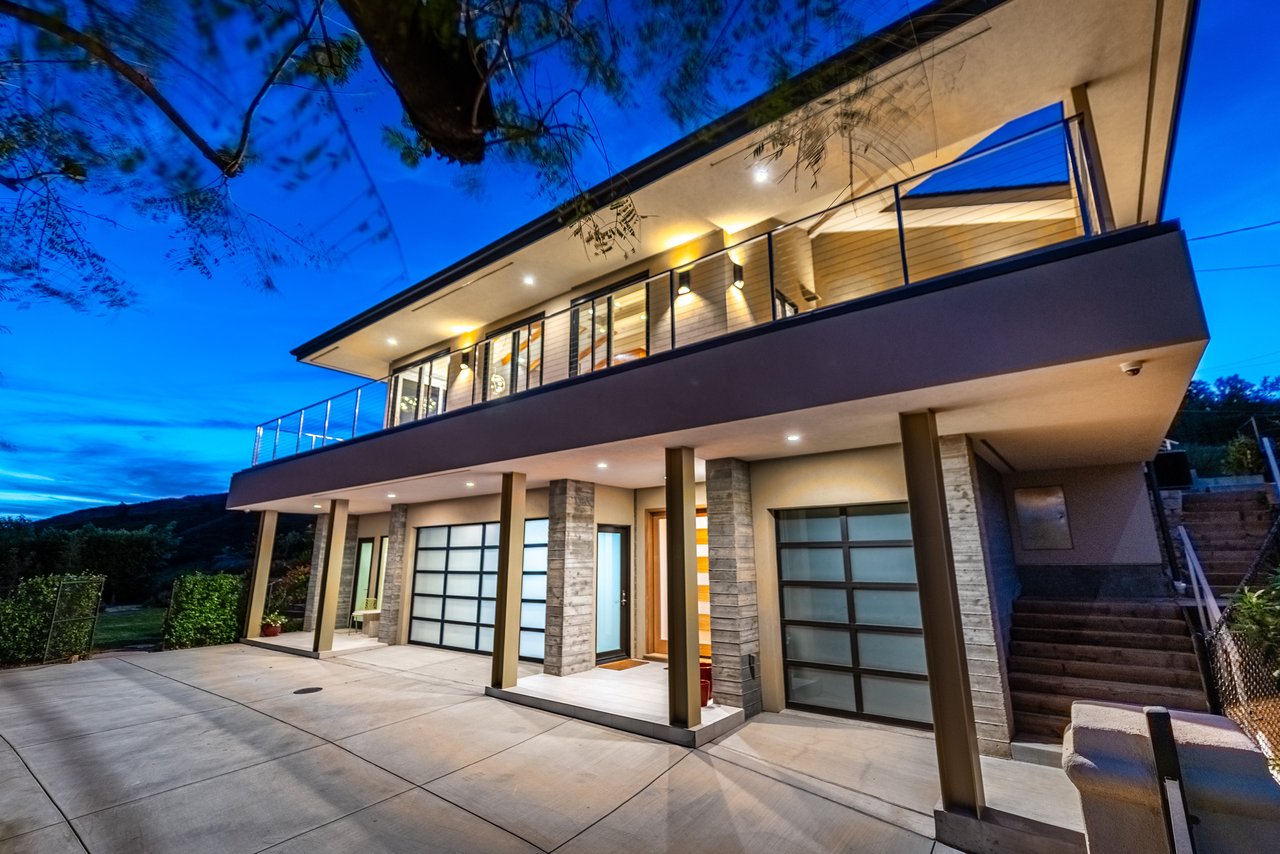 27008 Old Chimney Rd