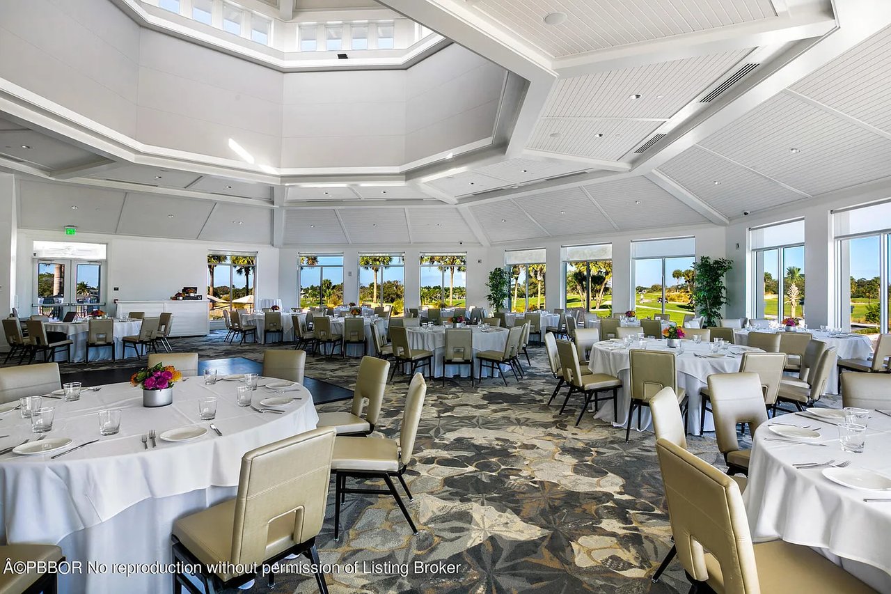 541 Greenway Dr, North Palm Beach, FL 33408