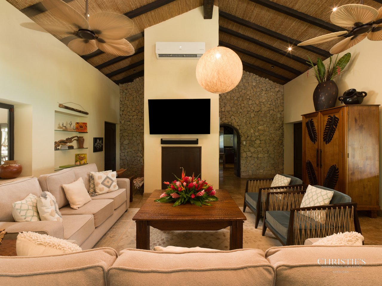 Casa Playa Bonita | Beachfront Luxury Estate in Playa Flamingo