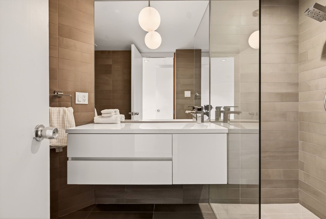 Inspiring MCM Residence