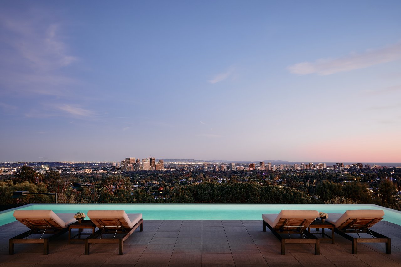 9966 Beverly Grove Dr