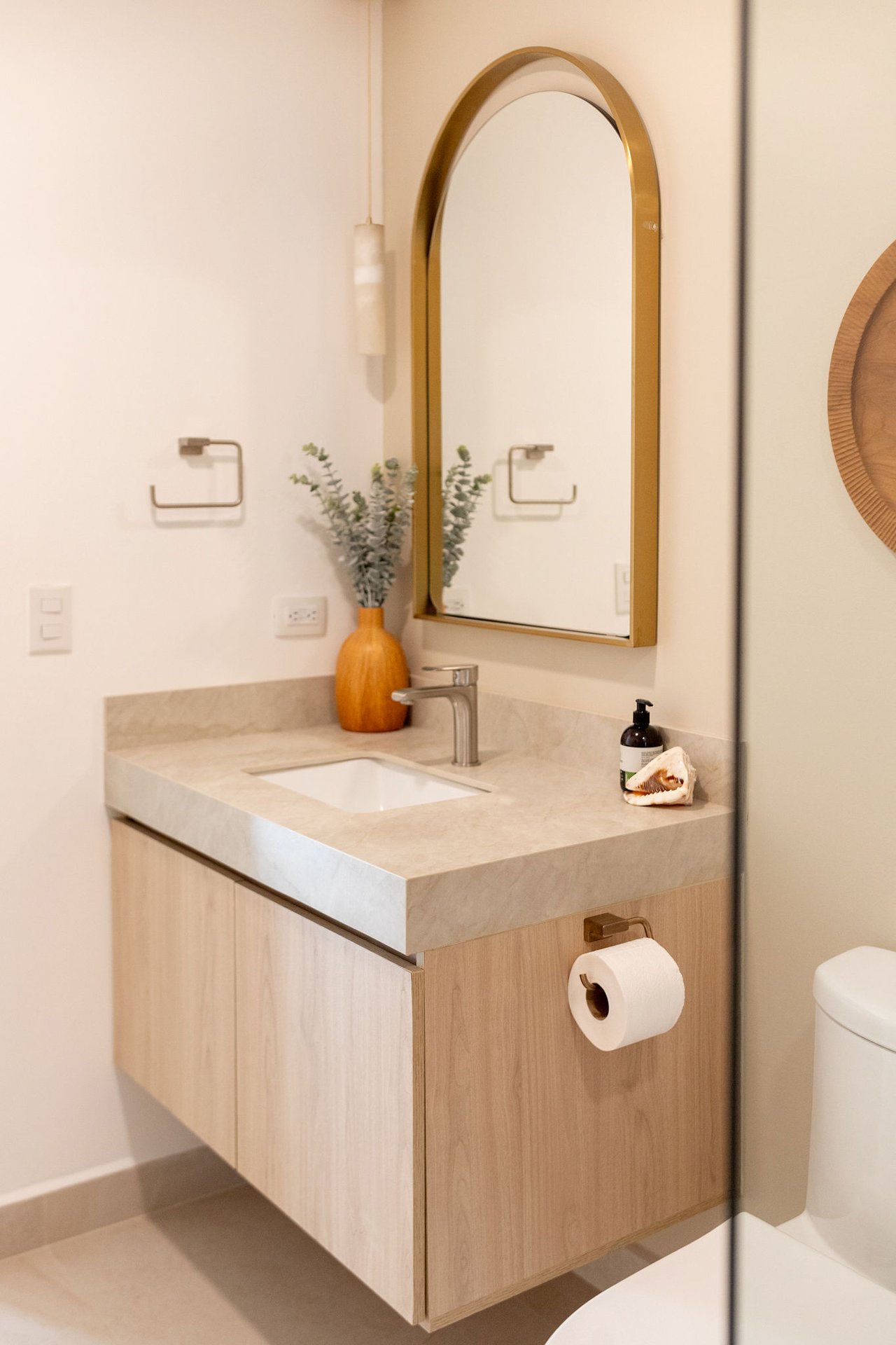 Ocean & Mountain View Modern Beach Condominium 