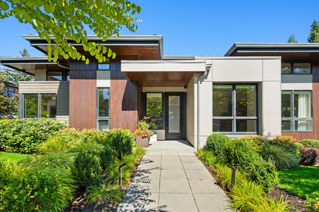 8270 SE 31st Street, Mercer Island