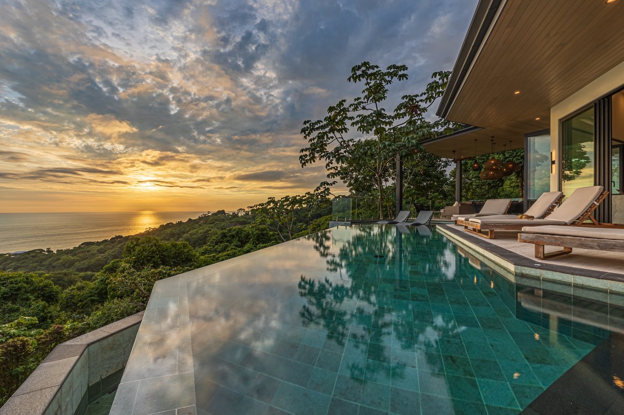 Luxury Estate in Escaleras - Incredible Ocean Views 5.5 Acres