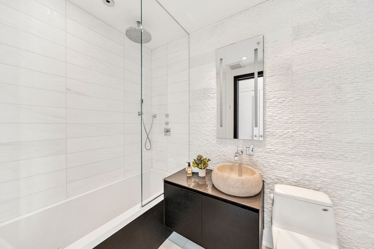 1 Avery Street - #24D