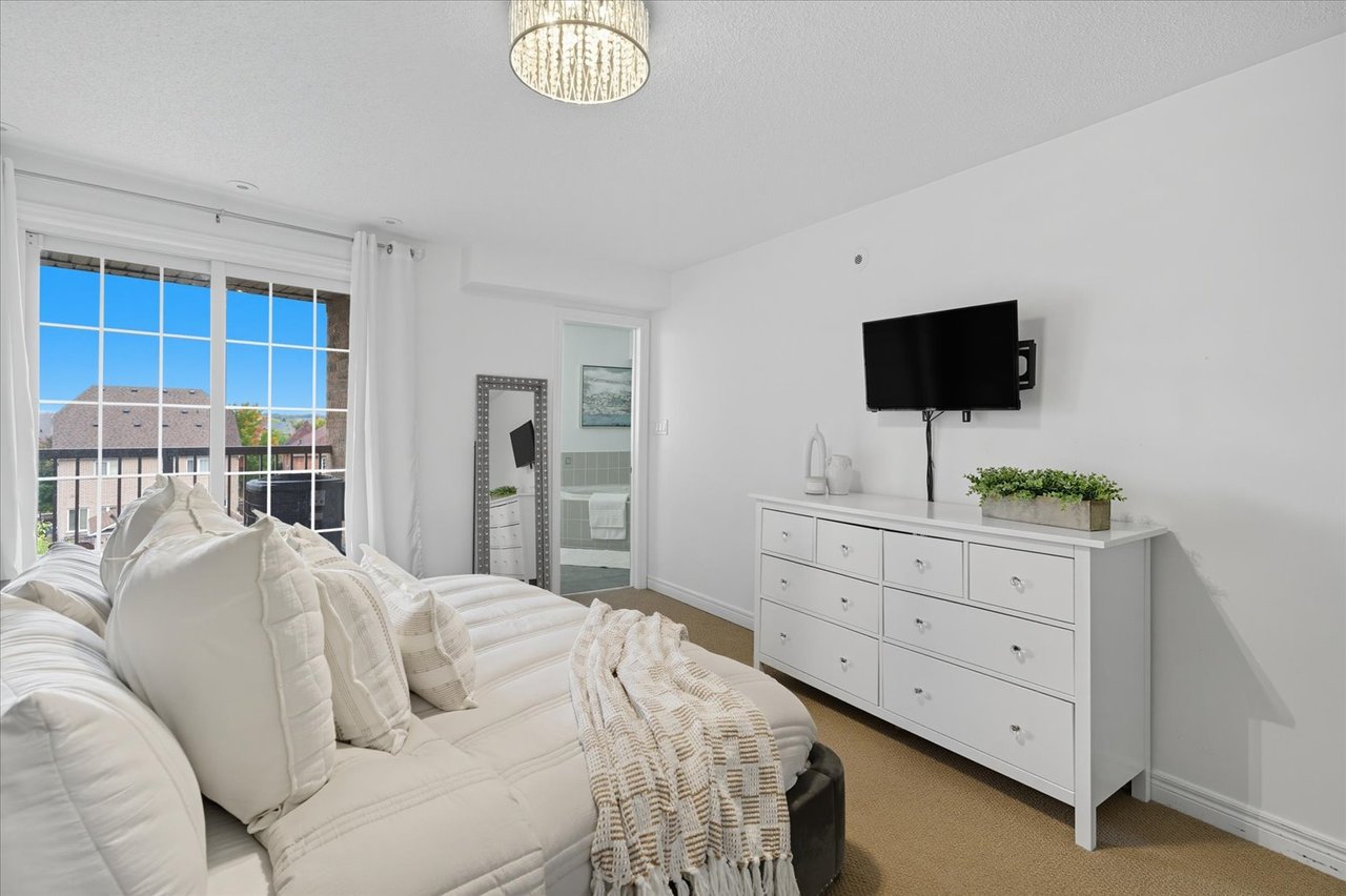 #23 - 20 Greensborough village Circ