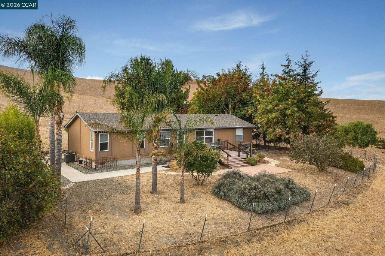 7450 Johnston Rd