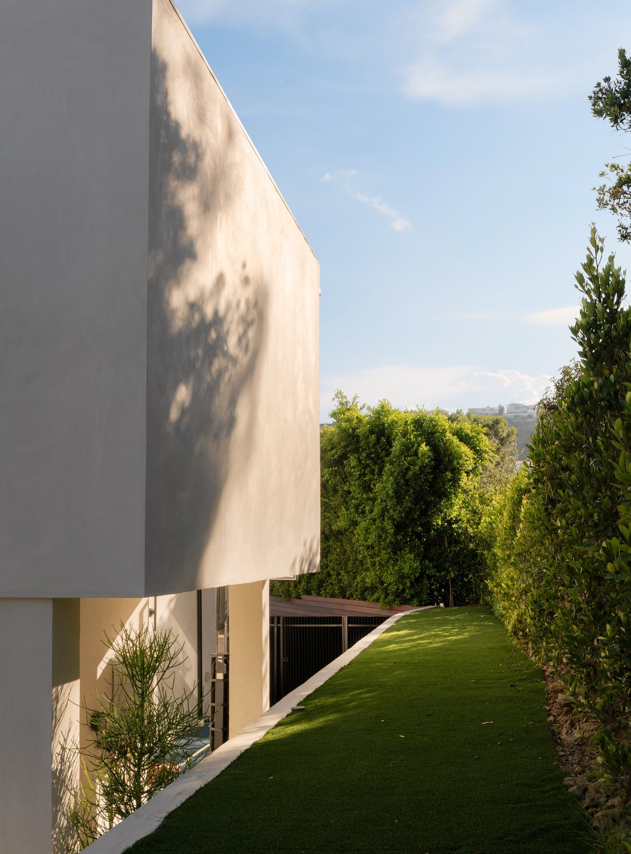 quintessential Hollywood Hills