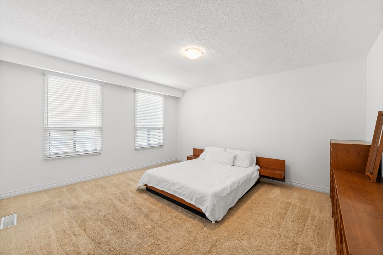 20 Arkendo Drive, Oakville