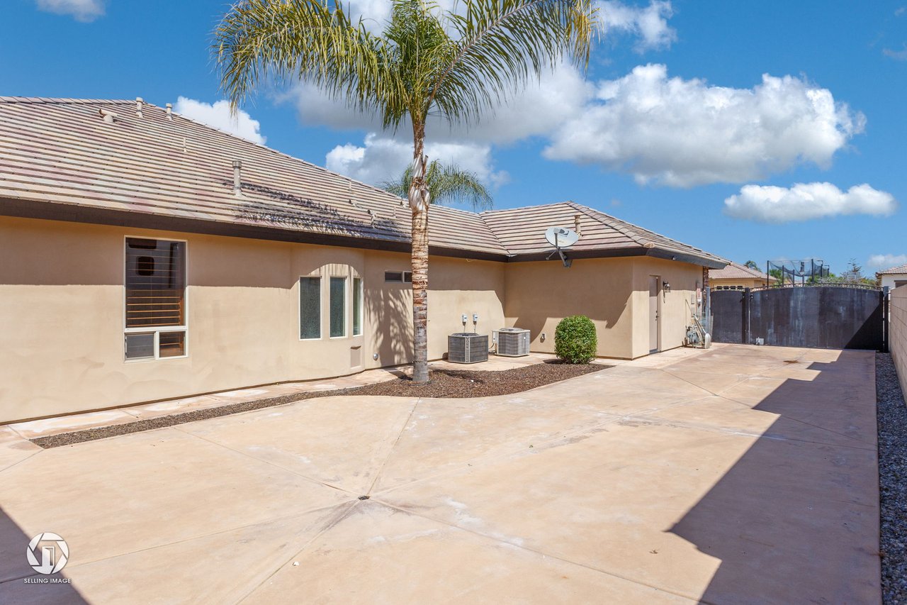 14201 Santa Fe Ct