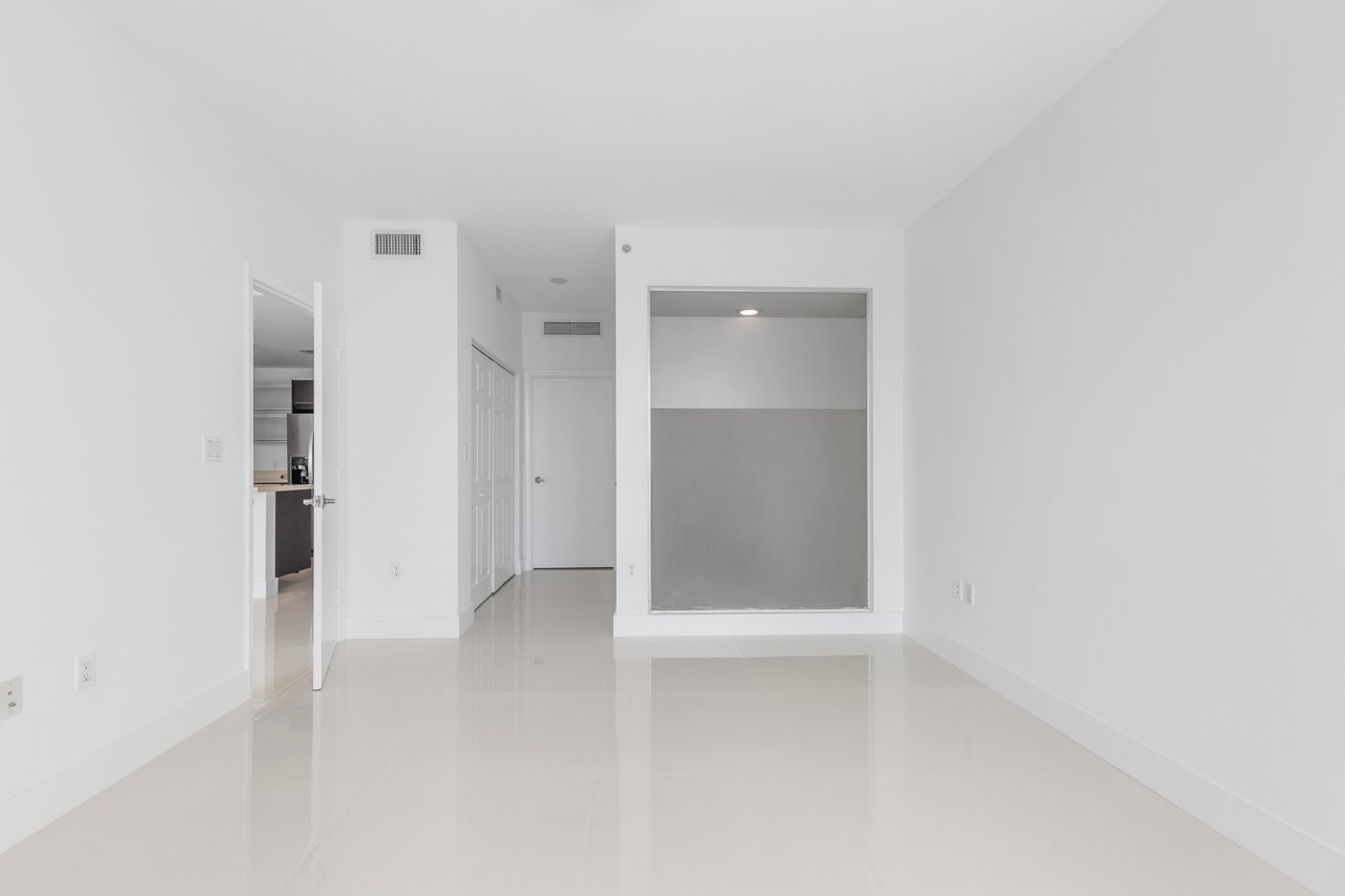 90 SW 3rd St Unit #3501 Miami 