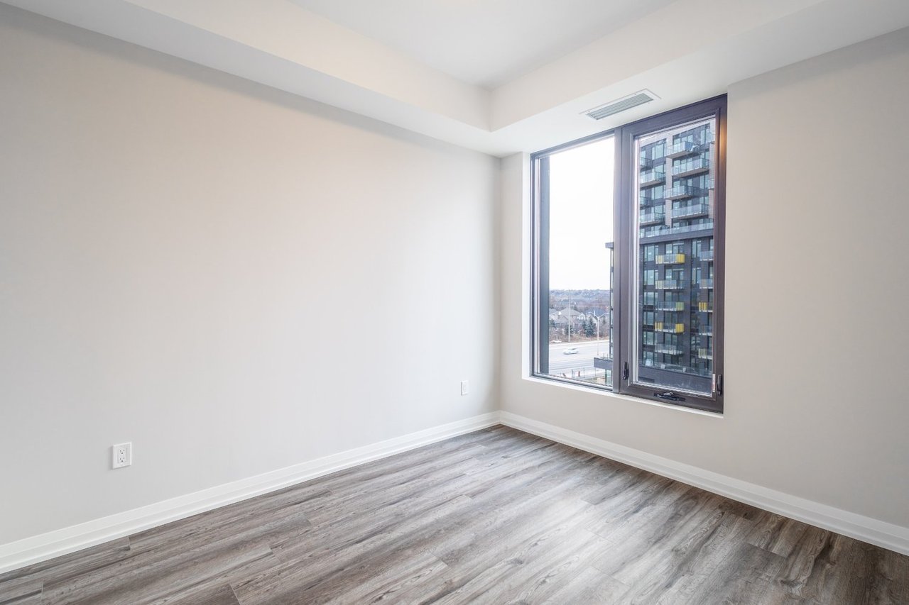1415 Dundas St E, #504