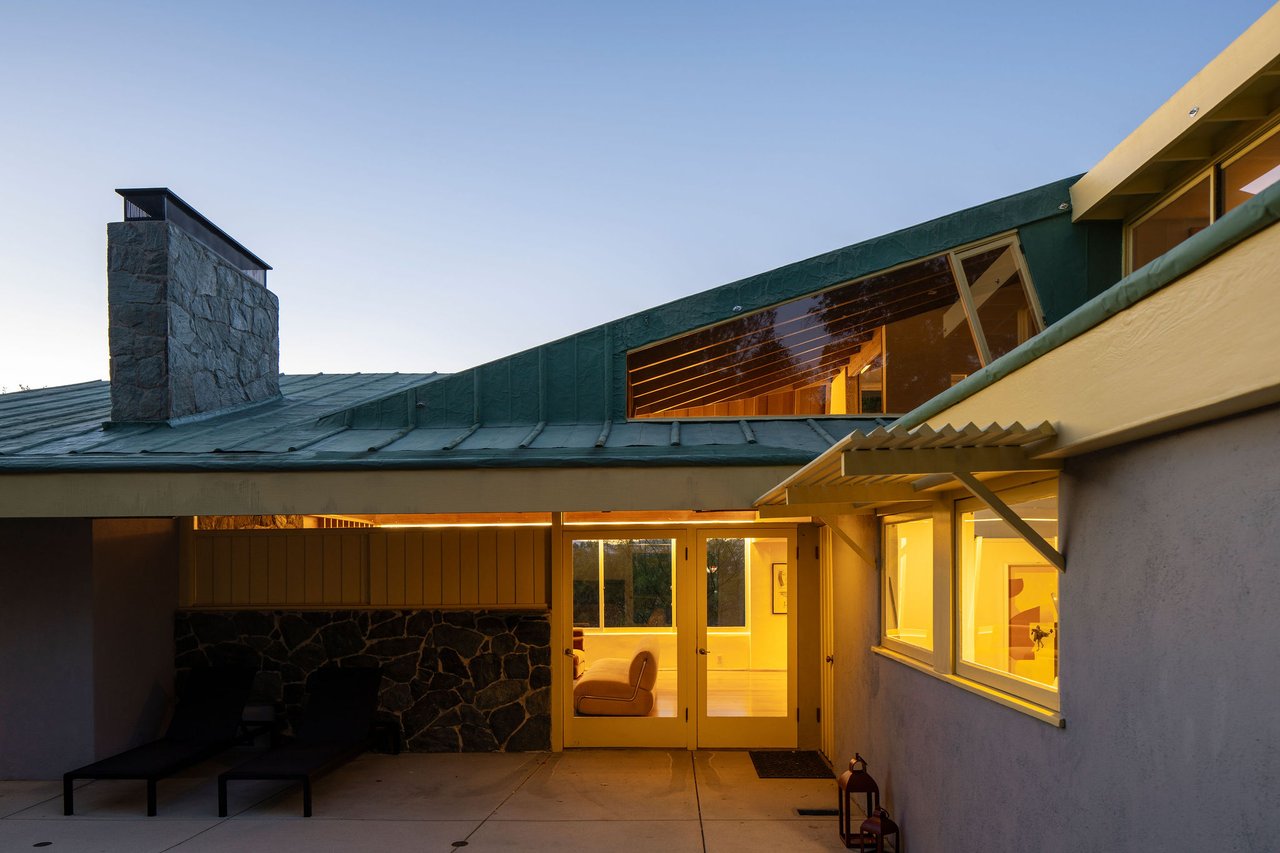 The Van Dekker House, Master architect R. M. Schindler