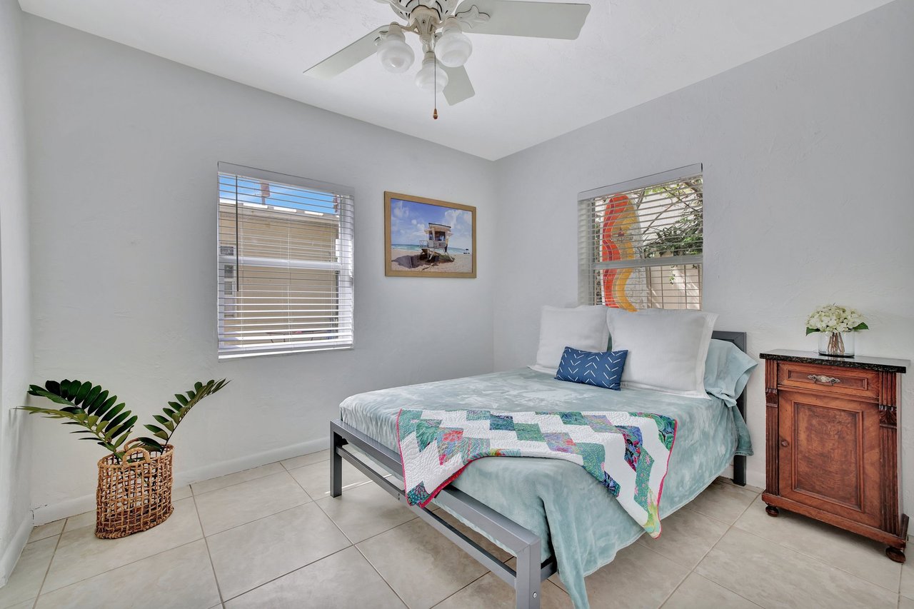 820 N Ocean Blvd # 10