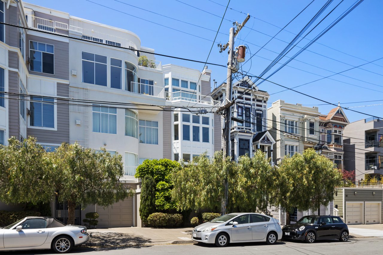 Generously Sized Condo Near Duboce Park