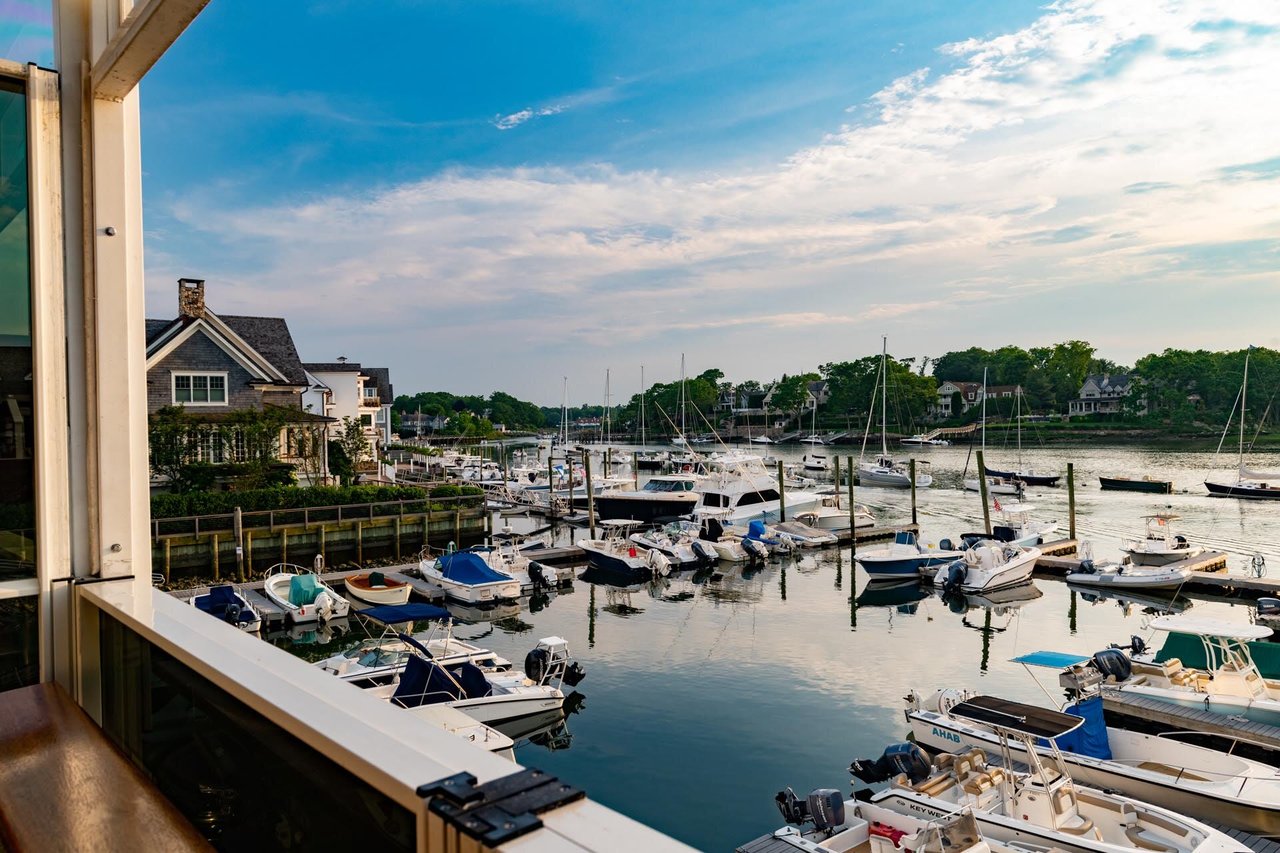 Dock & Dine! Discover Finest Waterfront Restaurants and Seafood Shacks in Fairfield County and beyond