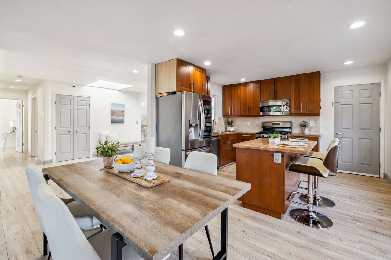 6044 Palm Springs CIR