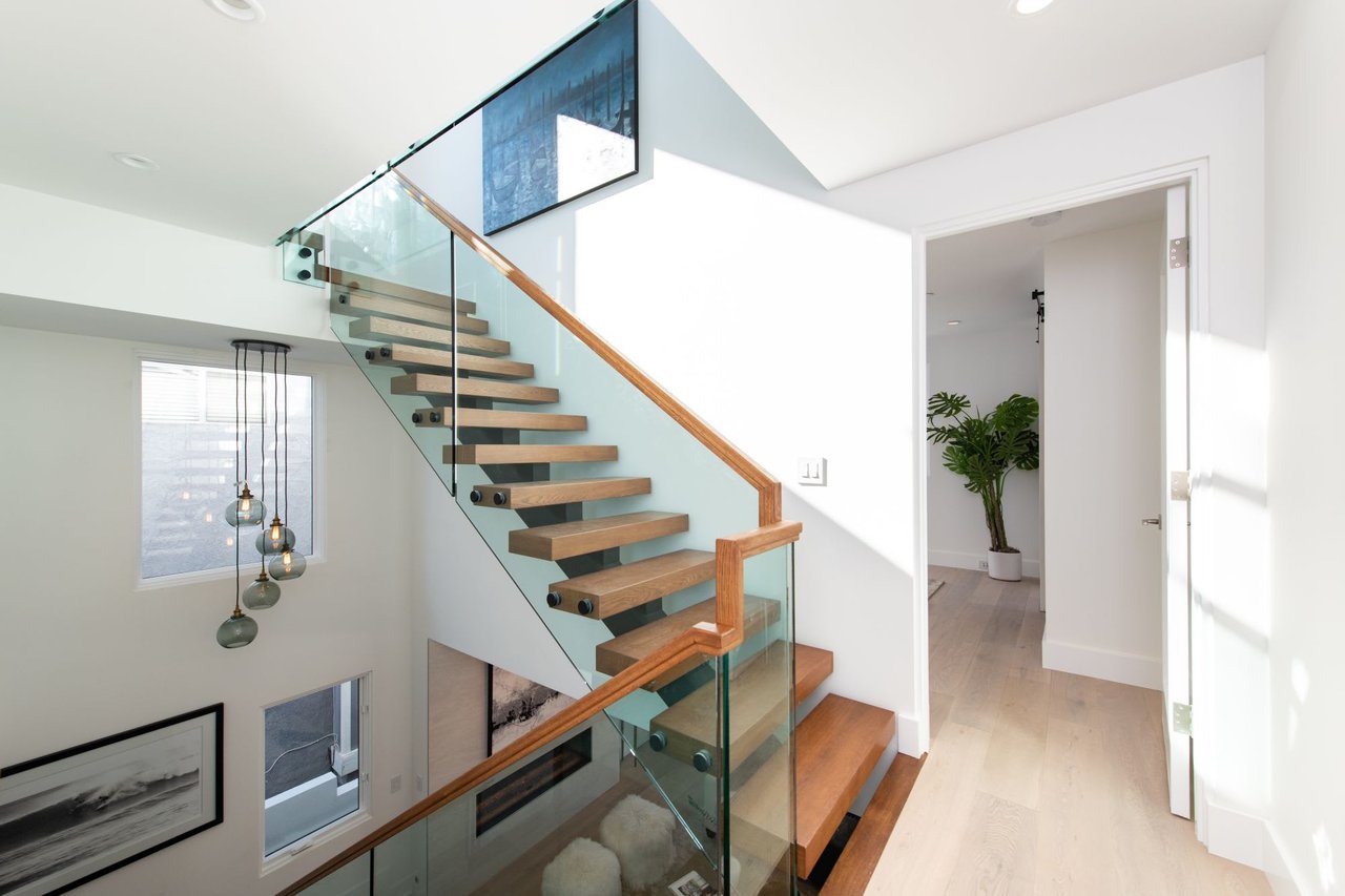 312 Jasmine Avenue Unit: 1