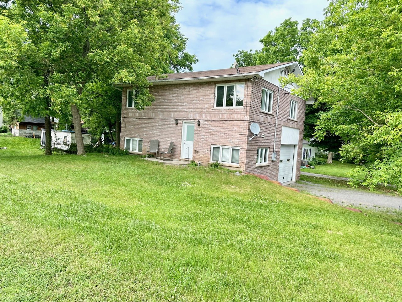 254 Elgin St