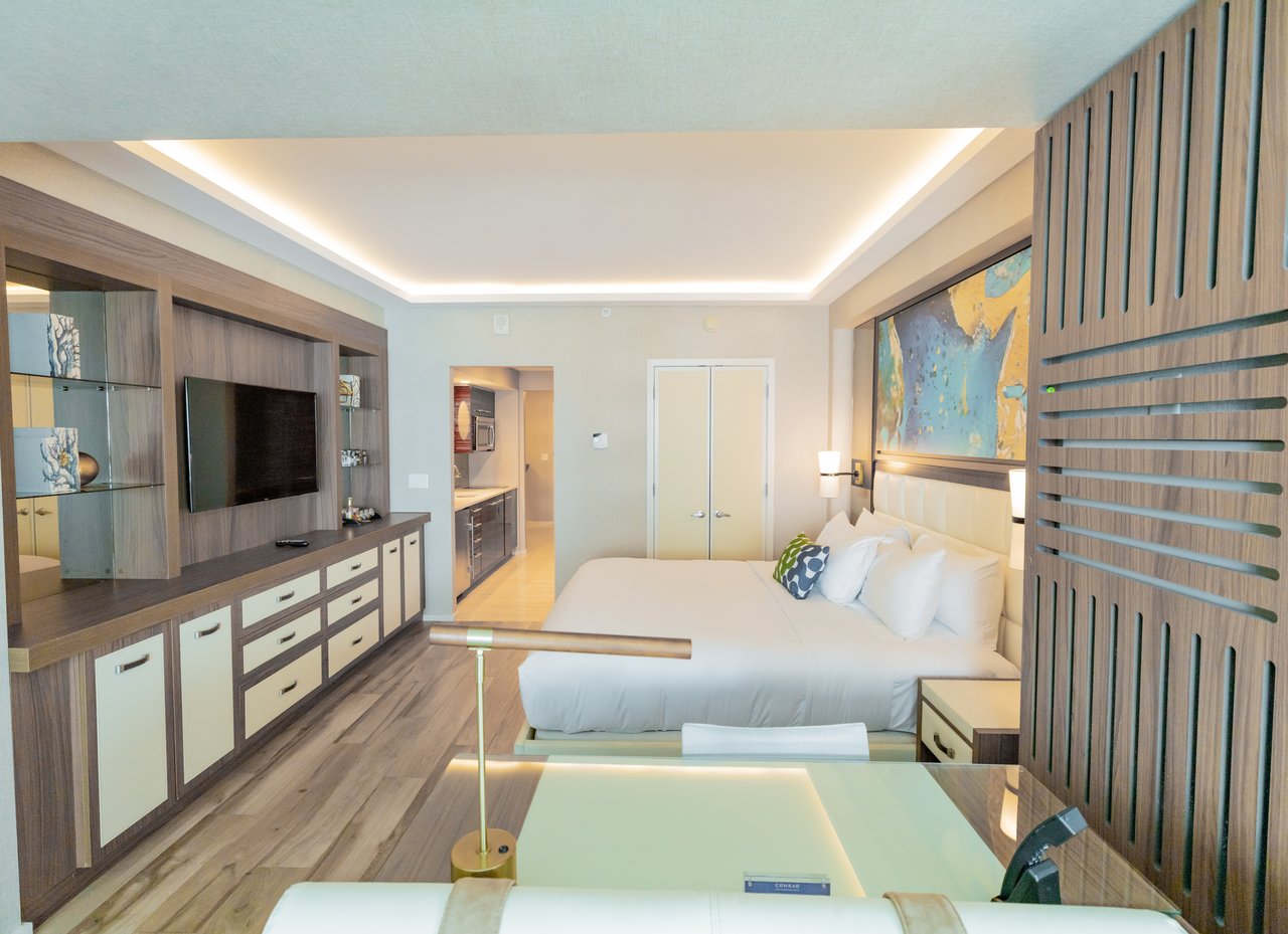 The Ocean Resort Residences (Conrad Fort Lauderdale Beach)