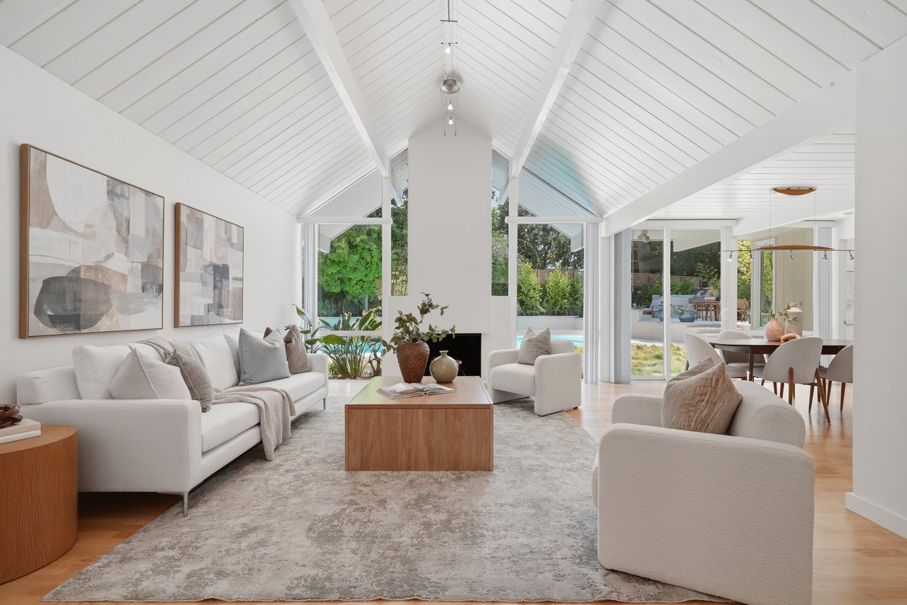 941 Eichler DR
