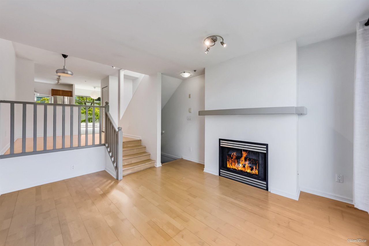 303-3727 W 10th Avenue, Vancouver