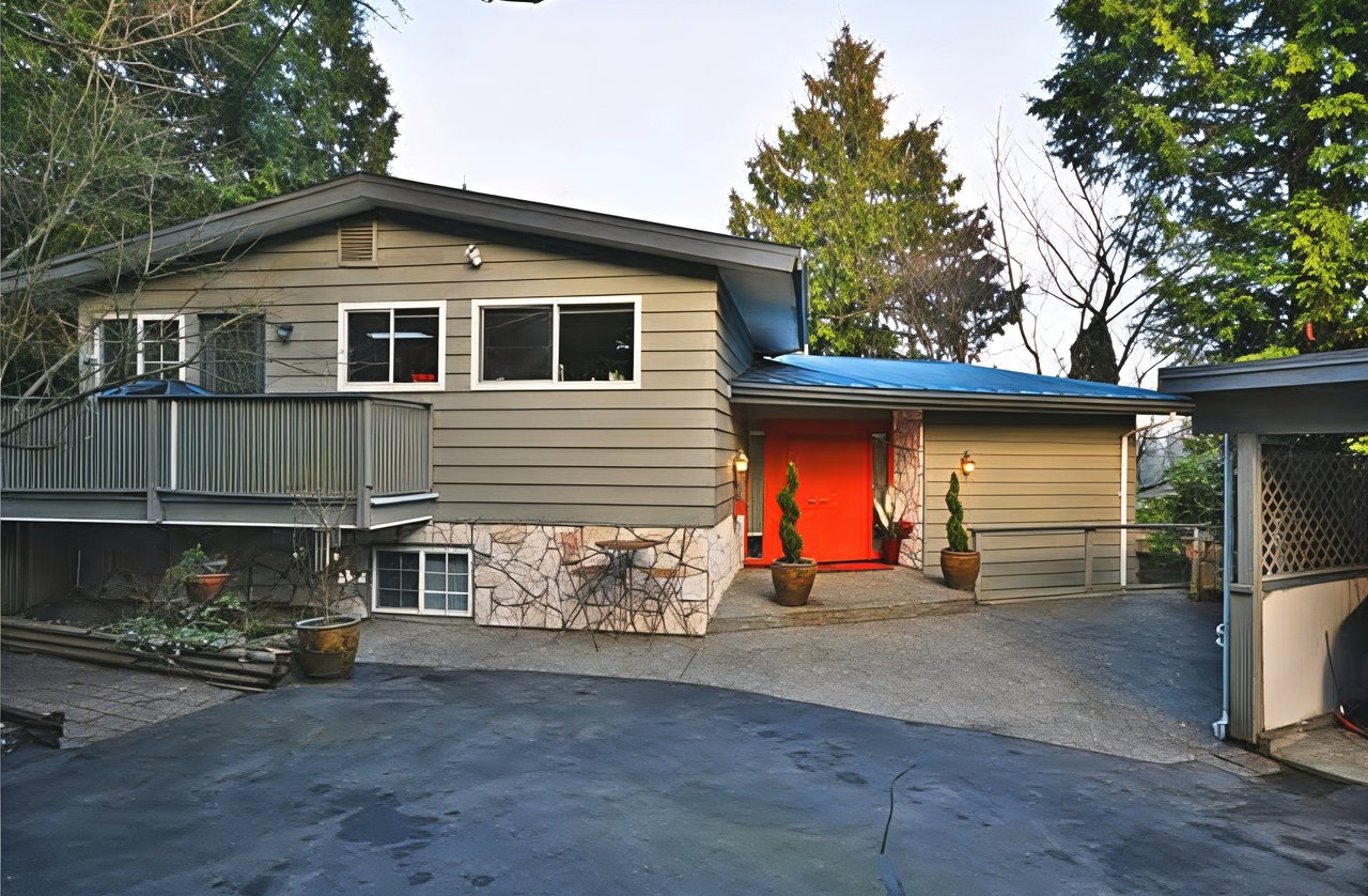 954 Gale Dr