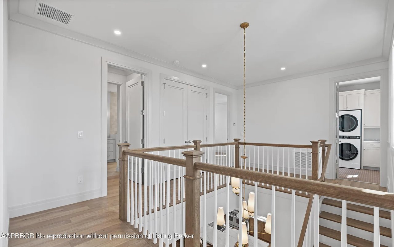 541 Greenway Dr, North Palm Beach, FL 33408