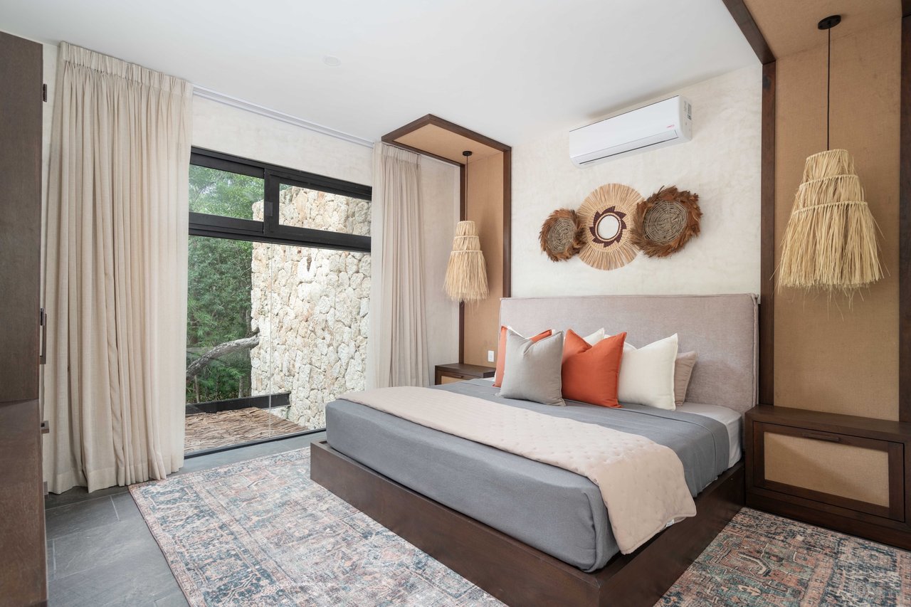 Villa 7  | Beautiful 5 Bedroom with Large Pool in 12 O’Clock Tulum