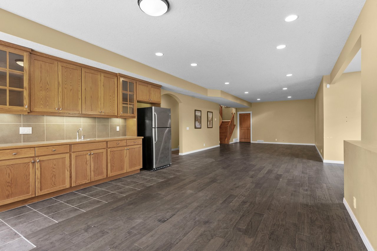 107 North Valley Bay