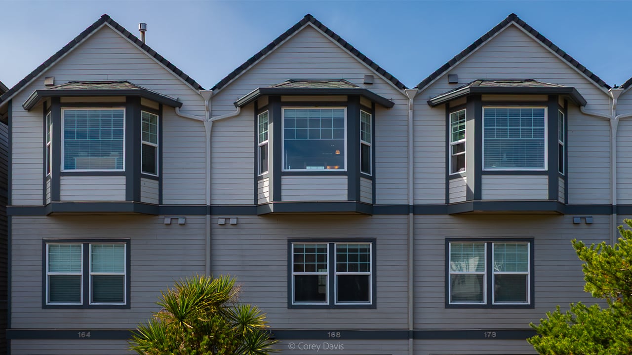 Sold near-oceanfront townhome at 168 N Pacific St in Rockaway Beach Oregon with Twin Rocks views