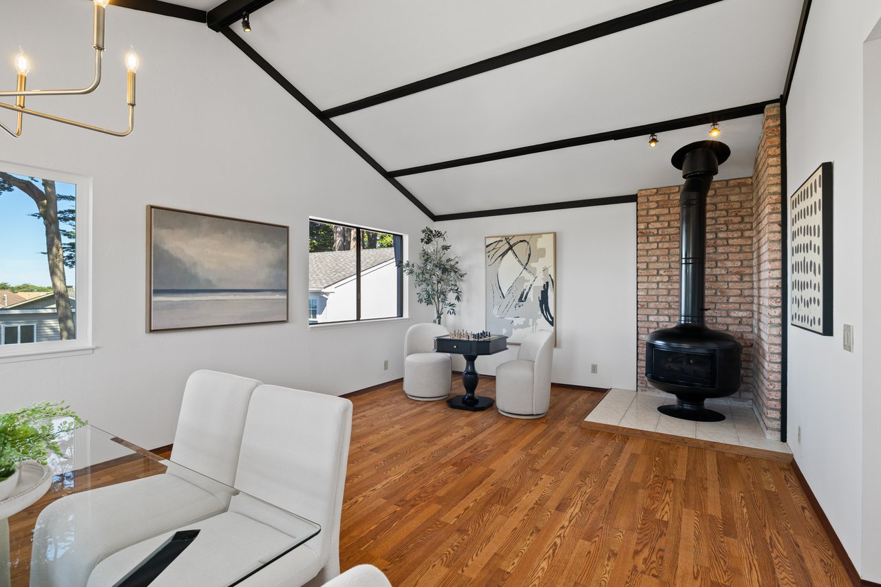 207 Beverly Pl